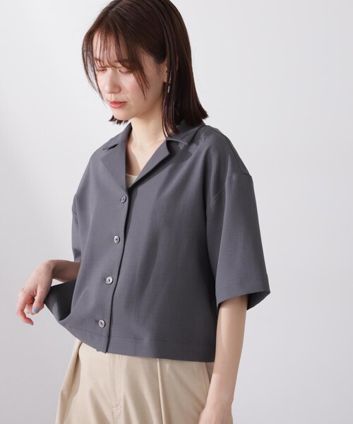 N.(N. Natural Beauty Basic)(エヌエヌナチュラルビューティーベーシック)の「◆クロップドゆる開襟シャツ(シャツ/ブラウス・レディース・ベージュ/チャコールグレー・MEDIUM)」の7枚目の写真
