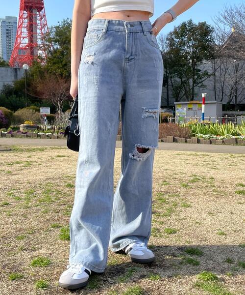 WEGO（ウィゴー）の「WEGO/ダメージレギュラーデニム（デニムパンツ・レディース・ライトインディゴブルー・MEDIUM/SMALL）」の3枚目の写真