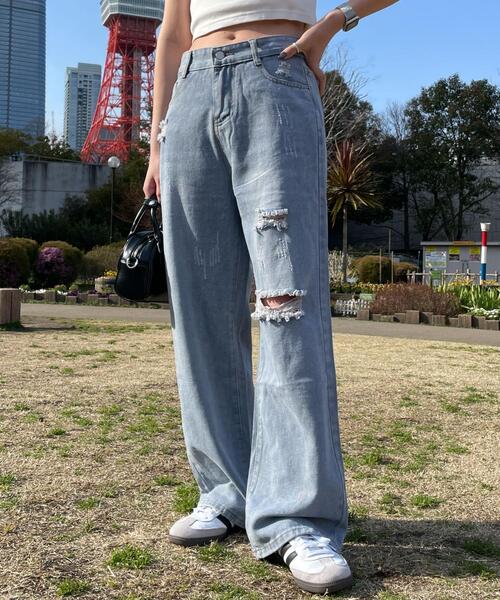 WEGO（ウィゴー）の「WEGO/ダメージレギュラーデニム（デニムパンツ・レディース・ライトインディゴブルー・MEDIUM/SMALL）」の2枚目の写真