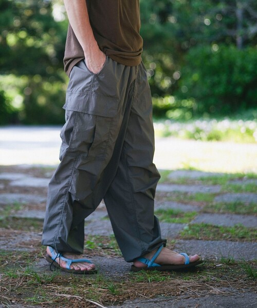 B:MING by BEAMS（ビーミングバイビームス）の「B:MING by BEAMS / ライトナイロン 6ポケット カーゴパンツ（カーゴパンツ・メンズ・ブラック/グリーン系その他・SMALL/LARGE/X-LARGE/MEDIUM）」の17枚目の写真