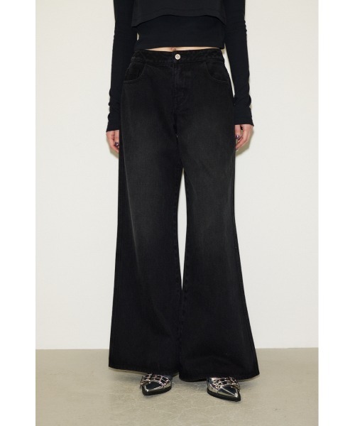 THROW by SLY(スローバイスライ)の「THROW L/W LOOSE LEG PT-E ローウエスト ルーズ レッグ パンツ イー(デニムパンツ・レディース・ブラック・0/1)」の4枚目の写真