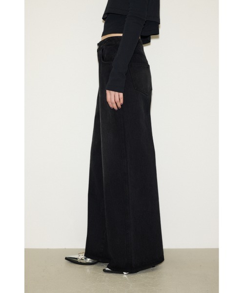 THROW by SLY(スローバイスライ)の「THROW L/W LOOSE LEG PT-E ローウエスト ルーズ レッグ パンツ イー(デニムパンツ・レディース・ブラック・0/1)」の5枚目の写真