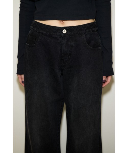 THROW by SLY(スローバイスライ)の「THROW L/W LOOSE LEG PT-E ローウエスト ルーズ レッグ パンツ イー(デニムパンツ・レディース・ブラック・0/1)」の7枚目の写真