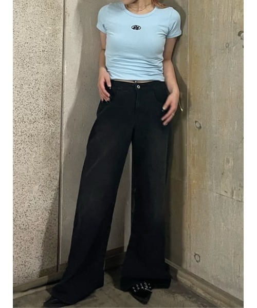 THROW by SLY(スローバイスライ)の「THROW L/W LOOSE LEG PT-E ローウエスト ルーズ レッグ パンツ イー(デニムパンツ・レディース・ブラック・0/1)」の15枚目の写真