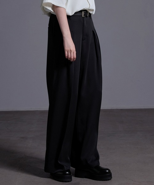 Loose/ルース(ルース)の「ドレープトロミ ワイドタックスラックス【24SS】(スラックス・メンズ・ライトグレー/ブラック・S/M/L/XS)」の7枚目の写真
