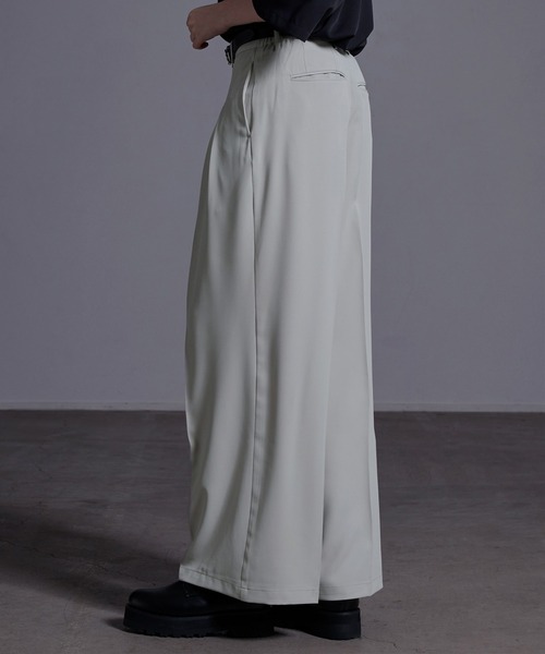 Loose/ルース(ルース)の「ドレープトロミ ワイドタックスラックス【24SS】(スラックス・メンズ・ライトグレー/ブラック・S/M/L/XS)」の17枚目の写真