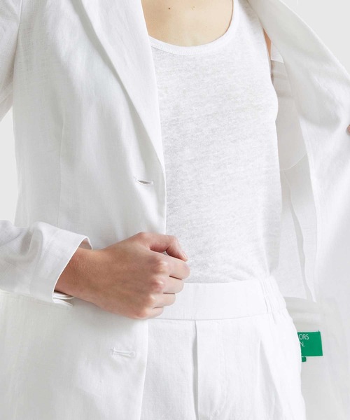 BENETTON (UNITED COLORS OF BENETTON)(ベネトンユナイテッドカラーズオブベネトン)の「リネン100%3ボタンテーラードジャケット(テーラードジャケット・レディース・ブラック/ライトベージュ/ホワイト/ピンクベージュ/カーキ/ブルー・38/40/42/36)」の13枚目の写真