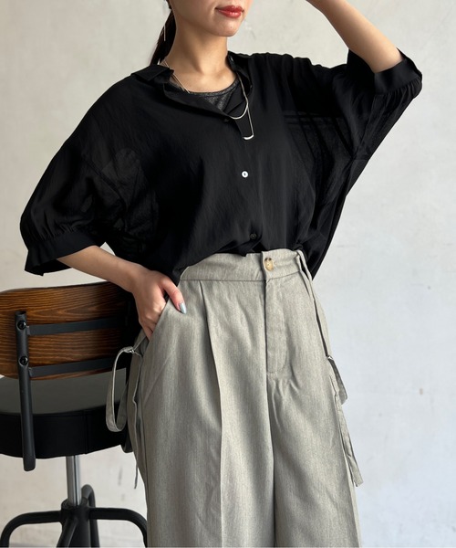 Chez toi(シェトワ)の「セミシアーBACKギャザーシャツ(シャツ/ブラウス・レディース・ネイビー/ゴールド/アイボリー/ブラック・FREE)」の19枚目の写真