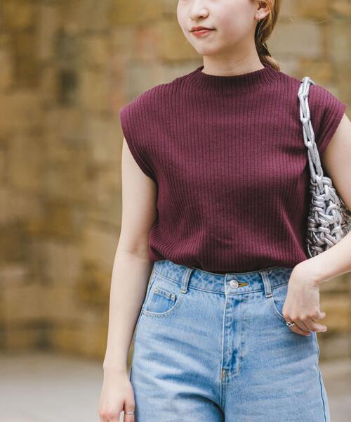 ITEMS URBANRESEARCH(アイテムズ アーバンリサーチ)の「リブハイネックノースリニット(ニット/セーター・レディース・チャコールグレー/オフホワイト/ブラウン/グリーン・FREE)」の4枚目の写真