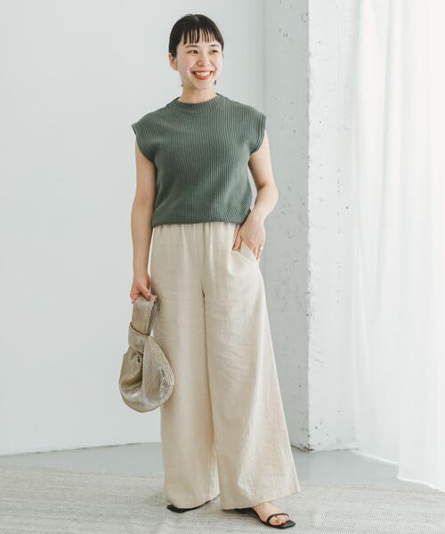 ITEMS URBANRESEARCH(アイテムズ アーバンリサーチ)の「リブハイネックノースリニット(ニット/セーター・レディース・チャコールグレー/オフホワイト/ブラウン/グリーン・FREE)」の20枚目の写真