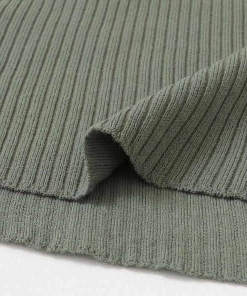 ITEMS URBANRESEARCH(アイテムズ アーバンリサーチ)の「リブハイネックノースリニット(ニット/セーター・レディース・チャコールグレー/オフホワイト/ブラウン/グリーン・FREE)」の16枚目の写真
