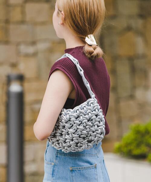 ITEMS URBANRESEARCH(アイテムズ アーバンリサーチ)の「リブハイネックノースリニット(ニット/セーター・レディース・チャコールグレー/オフホワイト/ブラウン/グリーン・FREE)」の14枚目の写真