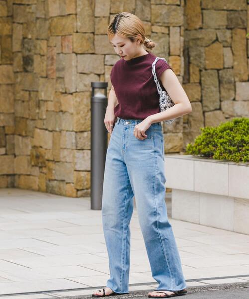 ITEMS URBANRESEARCH(アイテムズ アーバンリサーチ)の「リブハイネックノースリニット(ニット/セーター・レディース・チャコールグレー/オフホワイト/ブラウン/グリーン・FREE)」の11枚目の写真