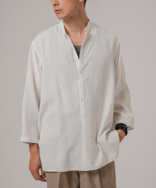 EDIFICE（エディフィス）の「"WEB限定" リバウンド ドビー 8分袖 バンドカラープルオーバーシャツ（シャツ/ブラウス・メンズ・ネイビー/ベージュ系その他/ホワイト・LARGE/MEDIUM）」の4枚目の写真