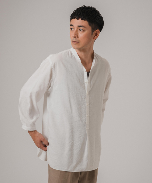 EDIFICE（エディフィス）の「"WEB限定" リバウンド ドビー 8分袖 バンドカラープルオーバーシャツ（シャツ/ブラウス・メンズ・ネイビー/ベージュ系その他/ホワイト・LARGE/MEDIUM）」の7枚目の写真