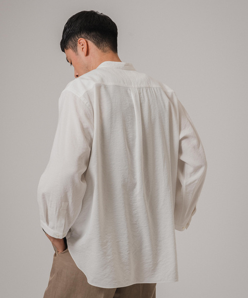 EDIFICE（エディフィス）の「"WEB限定" リバウンド ドビー 8分袖 バンドカラープルオーバーシャツ（シャツ/ブラウス・メンズ・ネイビー/ベージュ系その他/ホワイト・LARGE/MEDIUM）」の10枚目の写真