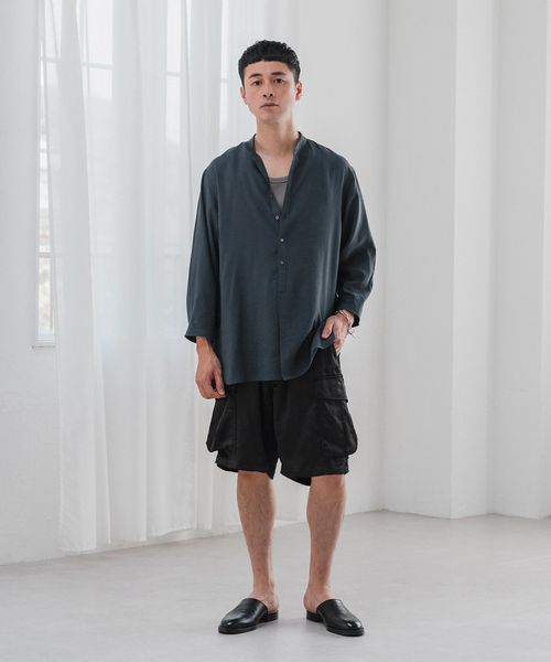 EDIFICE（エディフィス）の「"WEB限定" リバウンド ドビー 8分袖 バンドカラープルオーバーシャツ（シャツ/ブラウス・メンズ・ネイビー/ベージュ系その他/ホワイト・LARGE/MEDIUM）」の15枚目の写真