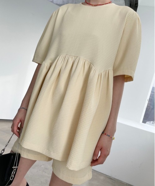 sakishimatokyo（サキシマトーキョー）の「ワッフル柄 ショートパンツ/セットアップ（セットアップ・レディース・アイボリー/ブラック/ネイビー・FREE）」の14枚目の写真