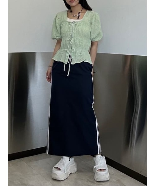 SLY（スライ）の「2WAY SHIRRING BL 2ウェイ シャーリング ブラウス（シャツ/ブラウス・レディース・ブラック/アイボリー/ライトグリーン・FREE）」の10枚目の写真