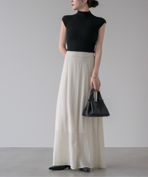 NEUNA（ヌナ）の「モックネックニットトップス（Tシャツ/カットソー・レディース・アイボリー/ブラック/グレー/ブラウン・FREE）」の21枚目の写真