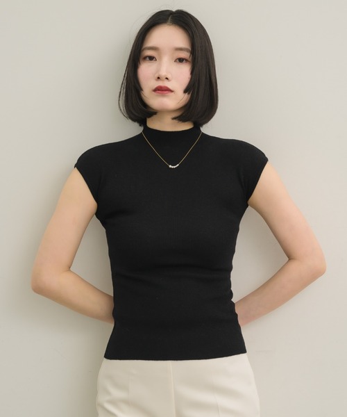 NEUNA（ヌナ）の「モックネックニットトップス（Tシャツ/カットソー・レディース・アイボリー/ブラック/グレー/ブラウン・FREE）」の16枚目の写真