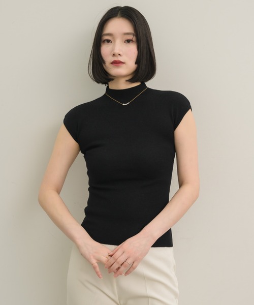 NEUNA（ヌナ）の「モックネックニットトップス（Tシャツ/カットソー・レディース・アイボリー/ブラック/グレー/ブラウン・FREE）」の13枚目の写真