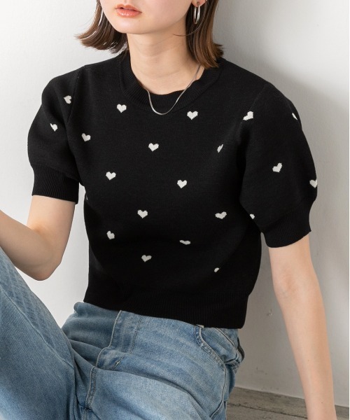 ad thie(アドティエ)の「ハート総柄 パフスリーブニット(ニット/セーター・レディース・アイボリー/杢グレー/ブラック・FREE)」の11枚目の写真