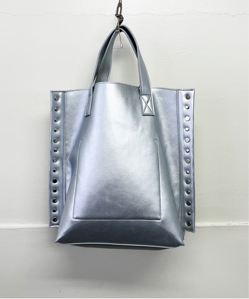COMMON WARE(コモンウェアー)の「EM:cheek チークrivet 2way tote リベットトートバッグ(トートバッグ・レディース・シルバー/ブラック/パープル/イエロー/ブラウン・FREE)」の20枚目の写真