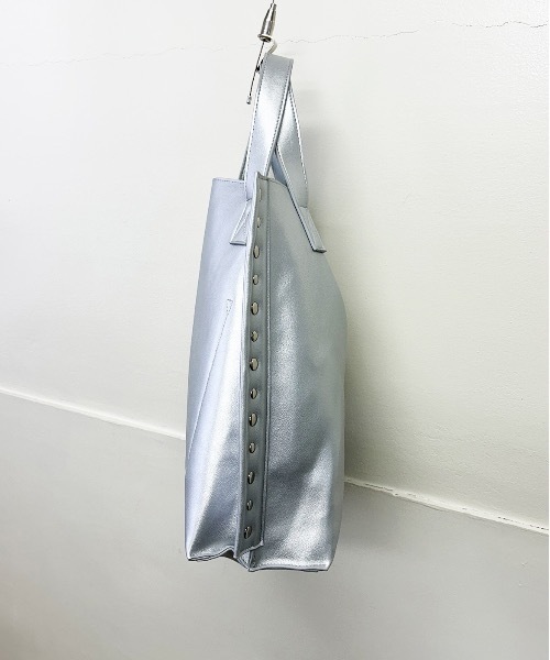 COMMON WARE(コモンウェアー)の「EM:cheek チークrivet 2way tote リベットトートバッグ(トートバッグ・レディース・シルバー/ブラック/パープル/イエロー/ブラウン・FREE)」の21枚目の写真