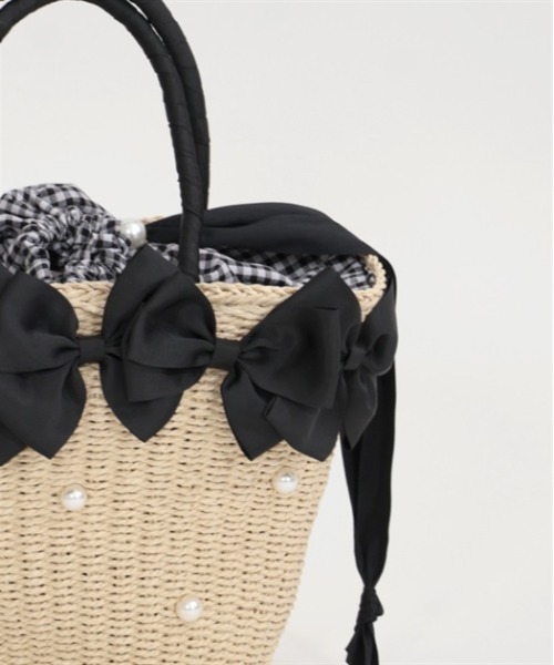 axes femme POETIQUE（アクシーズファムポエティック）の「リボン雑材風バッグ（かごバッグ・レディース・ピンク/ブラック・FREE）」の7枚目の写真