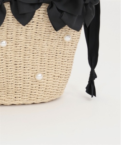 axes femme POETIQUE（アクシーズファムポエティック）の「リボン雑材風バッグ（かごバッグ・レディース・ピンク/ブラック・FREE）」の8枚目の写真