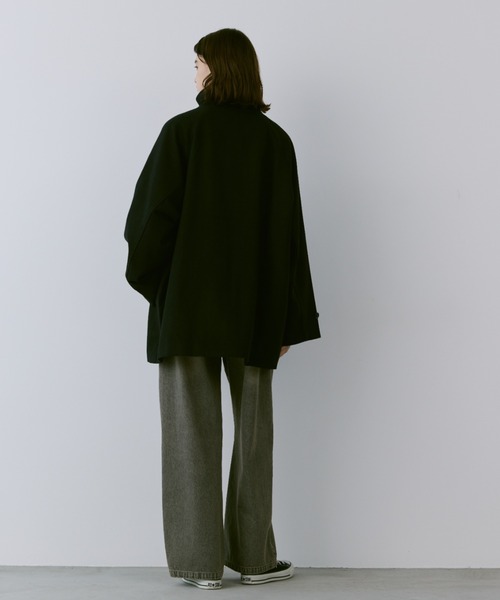 flaner(フラネ)の「Loose soutien collar middle coat / ルーズステンカラーミドルコート(ステンカラーコート・レディース・ダークブラウン/ブラック・MEDIUM/LARGE)」の15枚目の写真