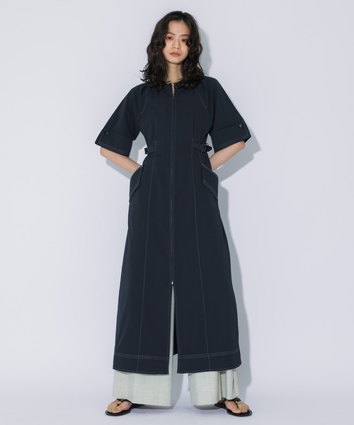 PUBLIC TOKYO（パブリックトウキョウ）の「【PUBLIC TOKYO/パブリックトウキョウ】スタンドオープンシャツワンピース（シャツワンピース・レディース・ライトベージュ/ネイビー・2/1）」の7枚目の写真