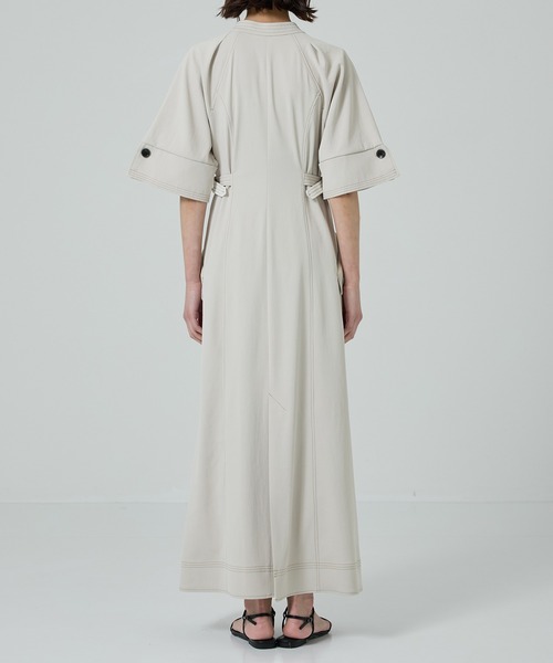 PUBLIC TOKYO（パブリックトウキョウ）の「【PUBLIC TOKYO/パブリックトウキョウ】スタンドオープンシャツワンピース（シャツワンピース・レディース・ライトベージュ/ネイビー・2/1）」の17枚目の写真