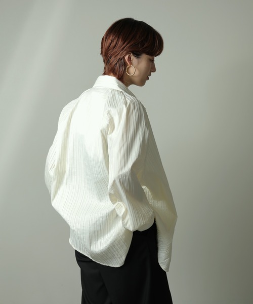 ORLEAN(オルレアン)の「【ORLEAN】メタルフープピアス 40mm(ピアス(両耳用)・レディース・シルバー/ゴールド・フリー)」の8枚目の写真