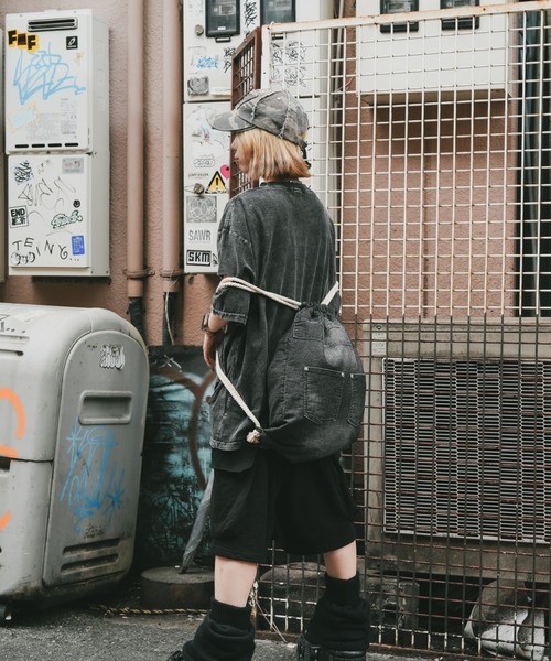 DEVICE（デバイス）の「DEVICE ウォッシュ デニム リュック ナップサック ボディバッグ（バックパック/リュック・レディース・ブラック/ブラック系その他・FREE）」の14枚目の写真