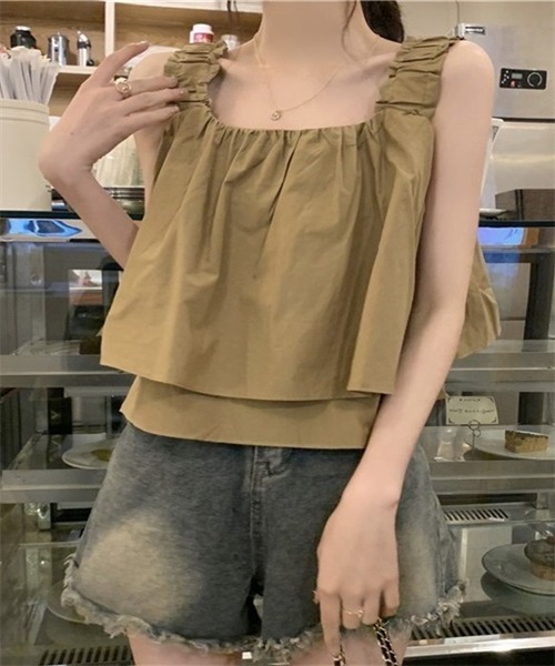FREE STYLISTS(フリー スタイリスト)の「ノースリーブ ショート丈ショルダーギャザーキャミソール(キャミソール・レディース・ベージュ/ブラック/カーキ・XL/L/M/S)」の15枚目の写真