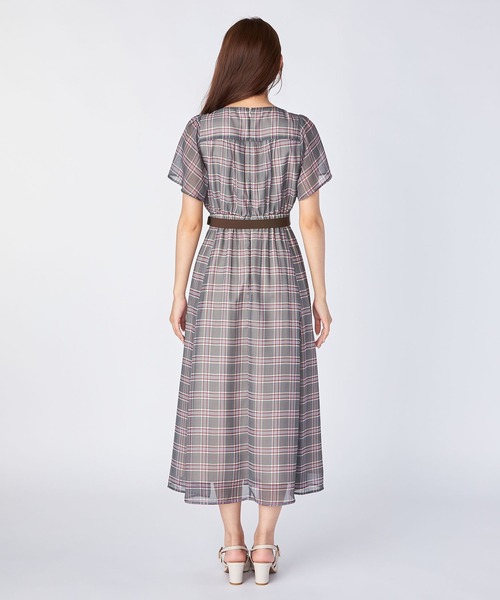 LAISSE PASSE（レッセパッセ）の「チェックプリントミディワンピース（ワンピース・レディース・ベージュ/ブラック・SMALL/MEDIUM）」の8枚目の写真