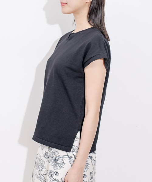 Jayro(ジャイロ)の「金具付スリット入りプルオーバー(Tシャツ/カットソー・レディース・ホワイト系その他/ピンク/ブルー/ブラック・M)」の14枚目の写真