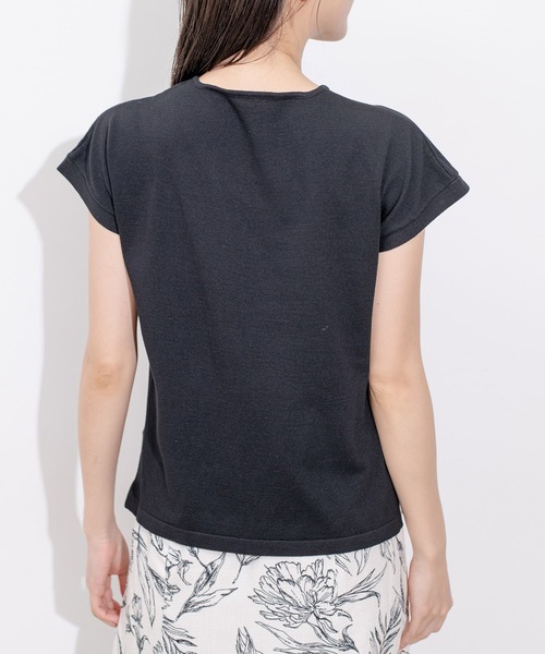 Jayro(ジャイロ)の「金具付スリット入りプルオーバー(Tシャツ/カットソー・レディース・ホワイト系その他/ピンク/ブルー/ブラック・M)」の13枚目の写真