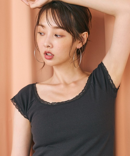 coca（coca）（コカ）の「【WEB限定セール】レースクルーネックトップス（Tシャツ/カットソー・レディース・チャコール/ホワイト・S/M/L）」の11枚目の写真