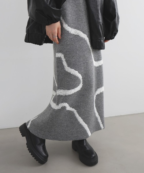 LIAN(リアン)の「ラインジャガードタイトスカート(スカート・レディース・アイボリー/ブラック/グレー・FREE)」の3枚目の写真