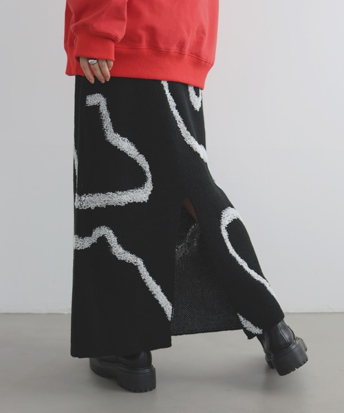 LIAN(リアン)の「ラインジャガードタイトスカート(スカート・レディース・アイボリー/ブラック/グレー・FREE)」の8枚目の写真