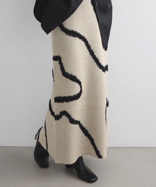 LIAN(リアン)の「ラインジャガードタイトスカート(スカート・レディース・アイボリー/ブラック/グレー・FREE)」の18枚目の写真