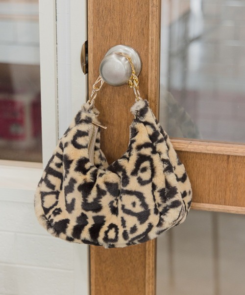 Andemiu（アンデミュウ）の「ムーンチェーンショルダー147541（ショルダーバッグ・レディース・ベージュ/ブラック/ホワイト系その他/グレー系その他/ベージュ系その他・FREE）」の5枚目の写真