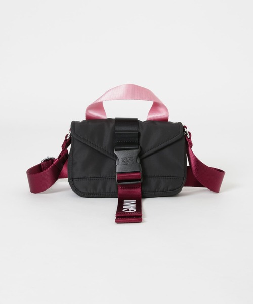 GANNI（ガニー）の「『別注』GANNI×URBAN RESEARCH　TechMiniSatchel（ショルダーバッグ・レディース・ブラック系その他・-）」の5枚目の写真