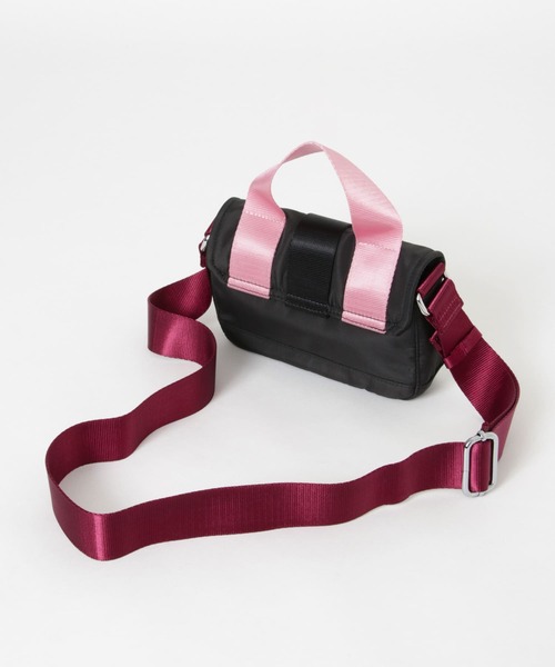 GANNI（ガニー）の「『別注』GANNI×URBAN RESEARCH　TechMiniSatchel（ショルダーバッグ・レディース・ブラック系その他・-）」の6枚目の写真