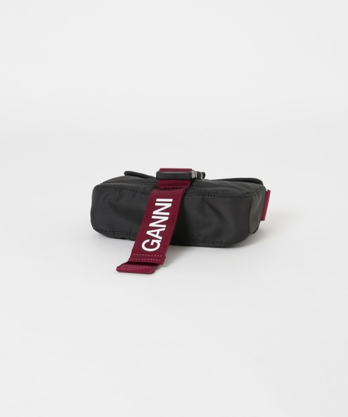GANNI（ガニー）の「『別注』GANNI×URBAN RESEARCH　TechMiniSatchel（ショルダーバッグ・レディース・ブラック系その他・-）」の7枚目の写真