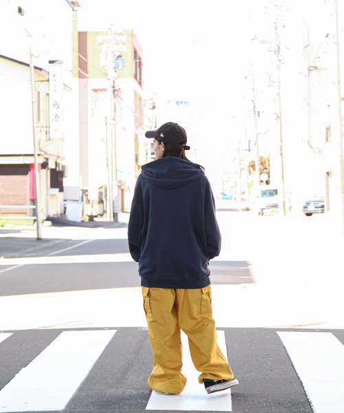 KANGOL(カンゴール)の「【別注】 【KANGOL】 ワンポイント ロゴ 刺繍 裏起毛 長袖 ジップパーカー / ダブルジップ(パーカー・メンズ・ブラック/ダークグリーン/杢グレー/チャコール/ネイビー/オートミール/ホワイト・X-LARGE/LARGE/MEDIUM)」の20枚目の写真