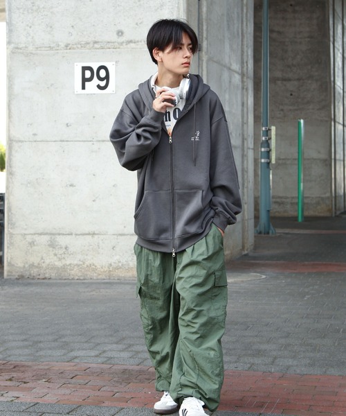 KANGOL(カンゴール)の「【別注】 【KANGOL】 ワンポイント ロゴ 刺繍 裏起毛 長袖 ジップパーカー / ダブルジップ(パーカー・メンズ・ブラック/ダークグリーン/杢グレー/チャコール/ネイビー/オートミール/ホワイト・X-LARGE/LARGE/MEDIUM)」の17枚目の写真